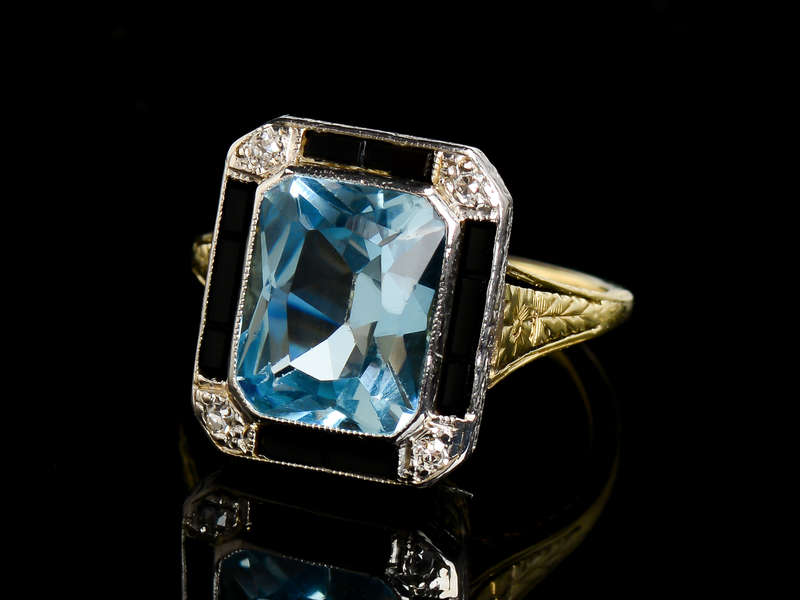 Contrast - Aquamarine Onyx Diamond Ring