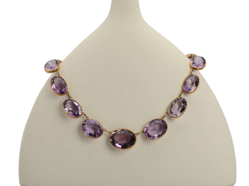 Victorian Classicism - Amethyst Rivière in Gold