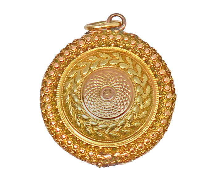 The Scent of Luxury - Gold Vinaigrette Pendant