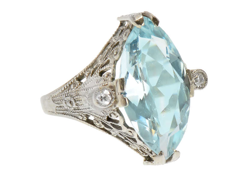 Feminine Marquise Aquamarine Diamond Ring